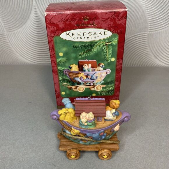 Hallmark Other - Hallmark Keepsake SAFE IN NOAH'S ARK Christmas Ornament‎ with box Dated 2000 New
